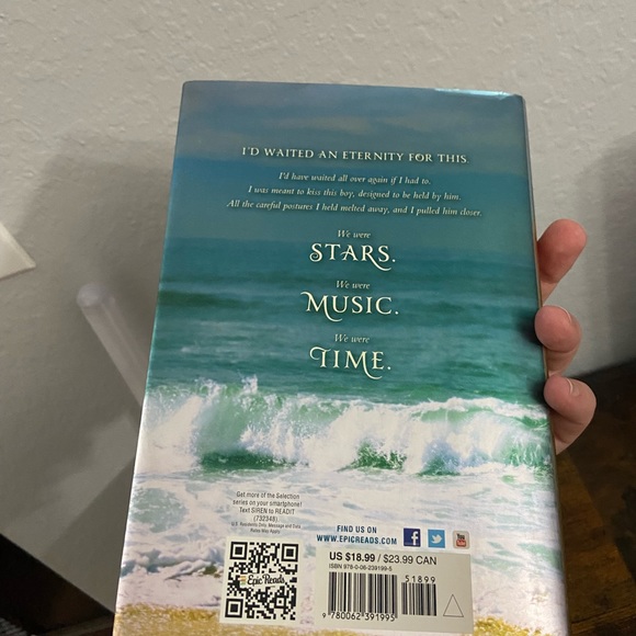 The siren by kiera cass hardcover - Picture 6 of 6